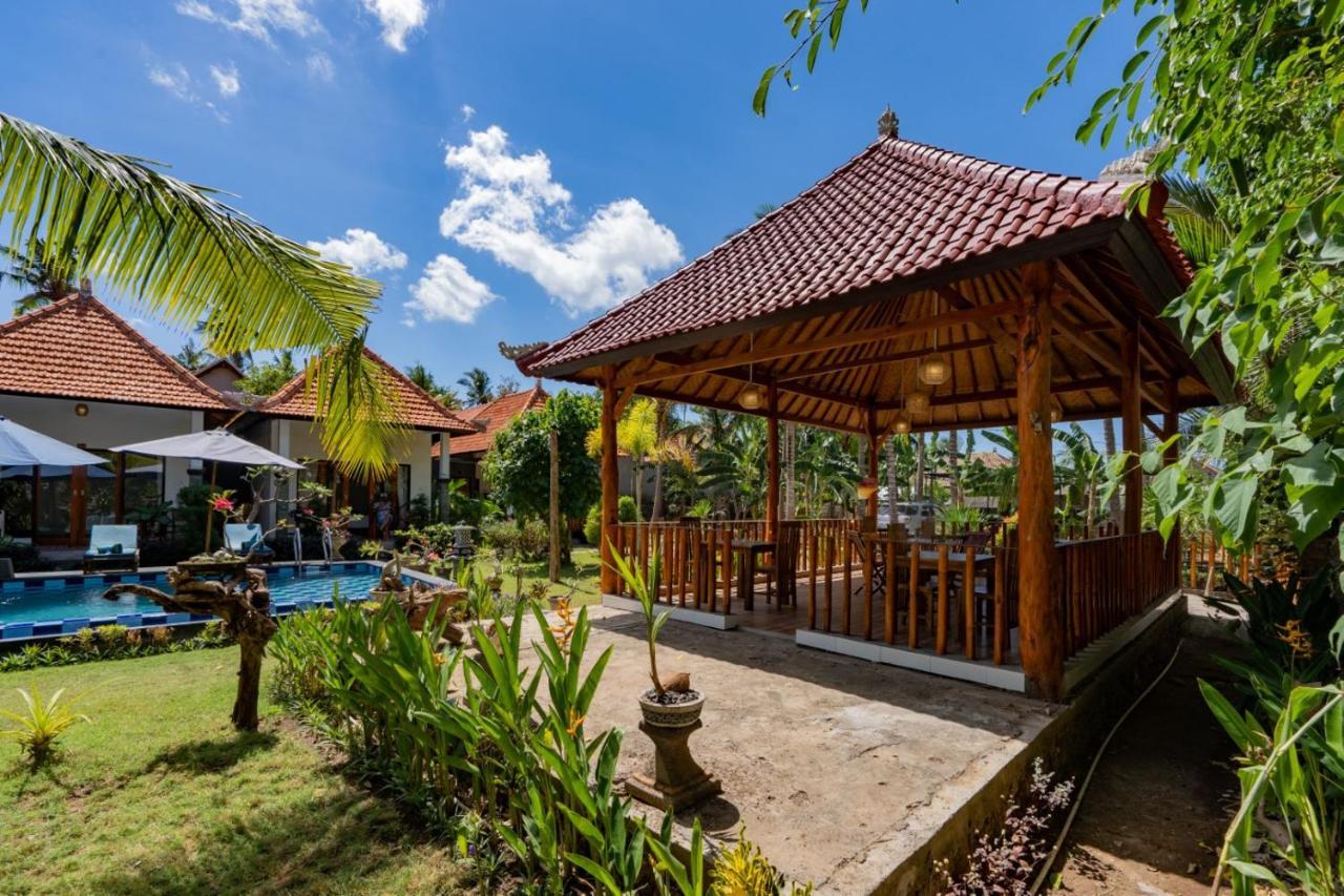 Surya Maha Bungallo Toyapakeh Bagian luar foto